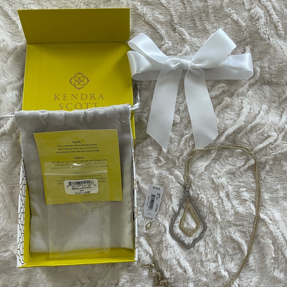 Kendra Scott “Simon” long pendant necklace
